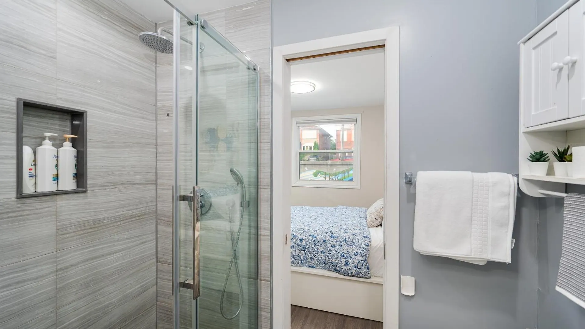 Resort-Like 4Br 3Ba Near Downtown, Four Seasons Hot Tub, Gym, King Bed Toronto 0*,