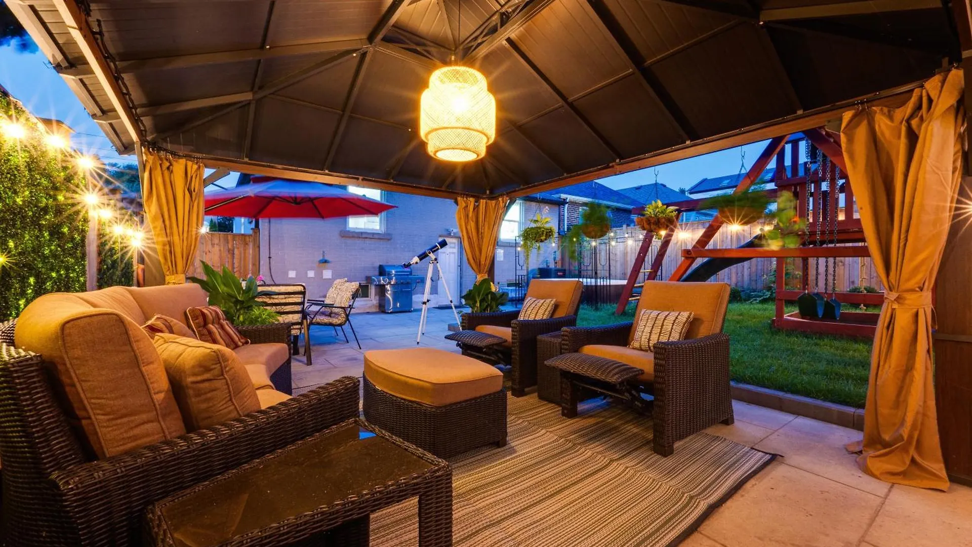 Apartment Resort-Like 4Br 3Ba Near Downtown, Four Seasons Hot Tub, Gym, King Bed Toronto